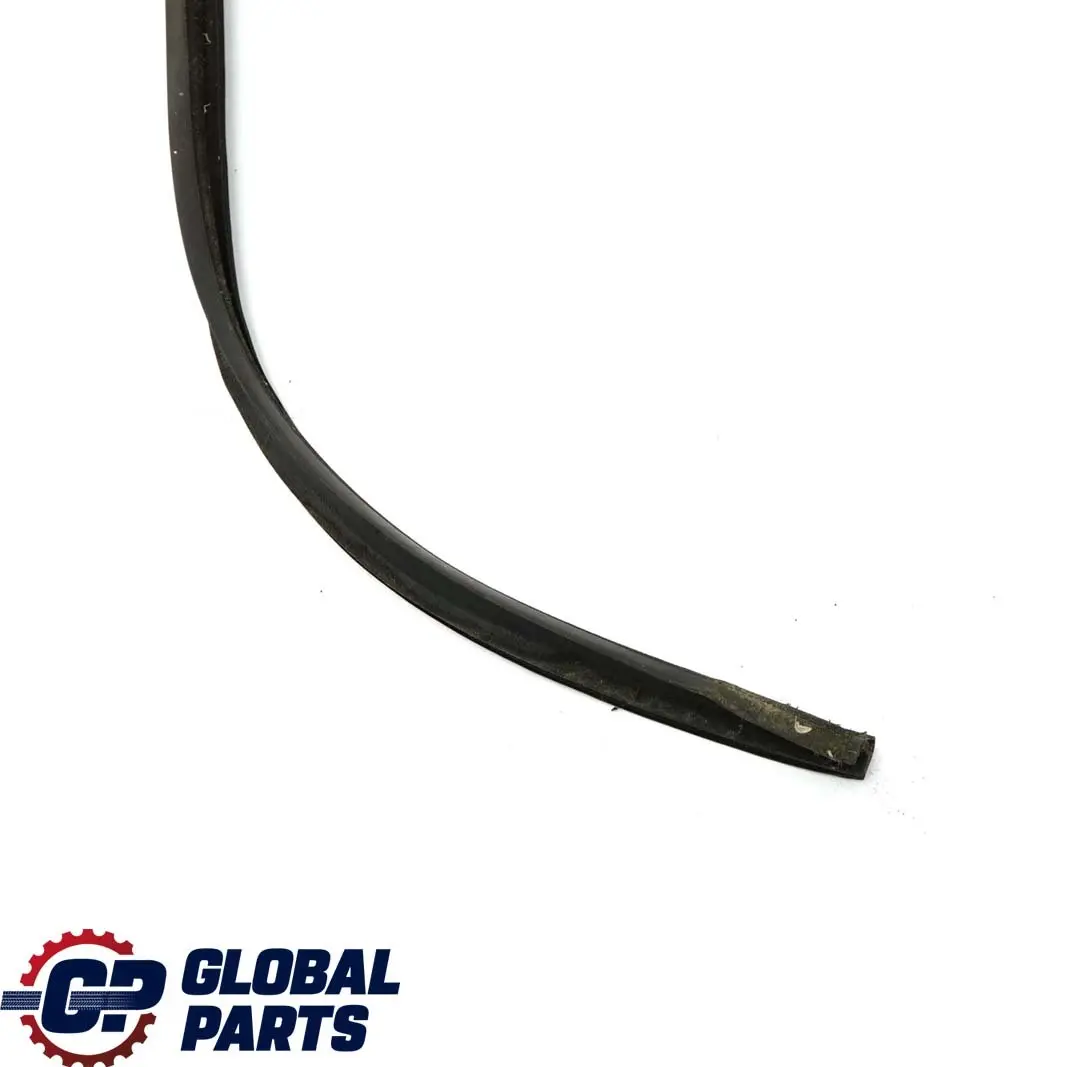 Uszczelka drzwi lewa lewy przód do BMW E36 Sedan o numerze 8174757 BMW E36 Sedan Uszczelka drzwi lewa lewy przód - SKU 8174757 - Numer Części 8174757