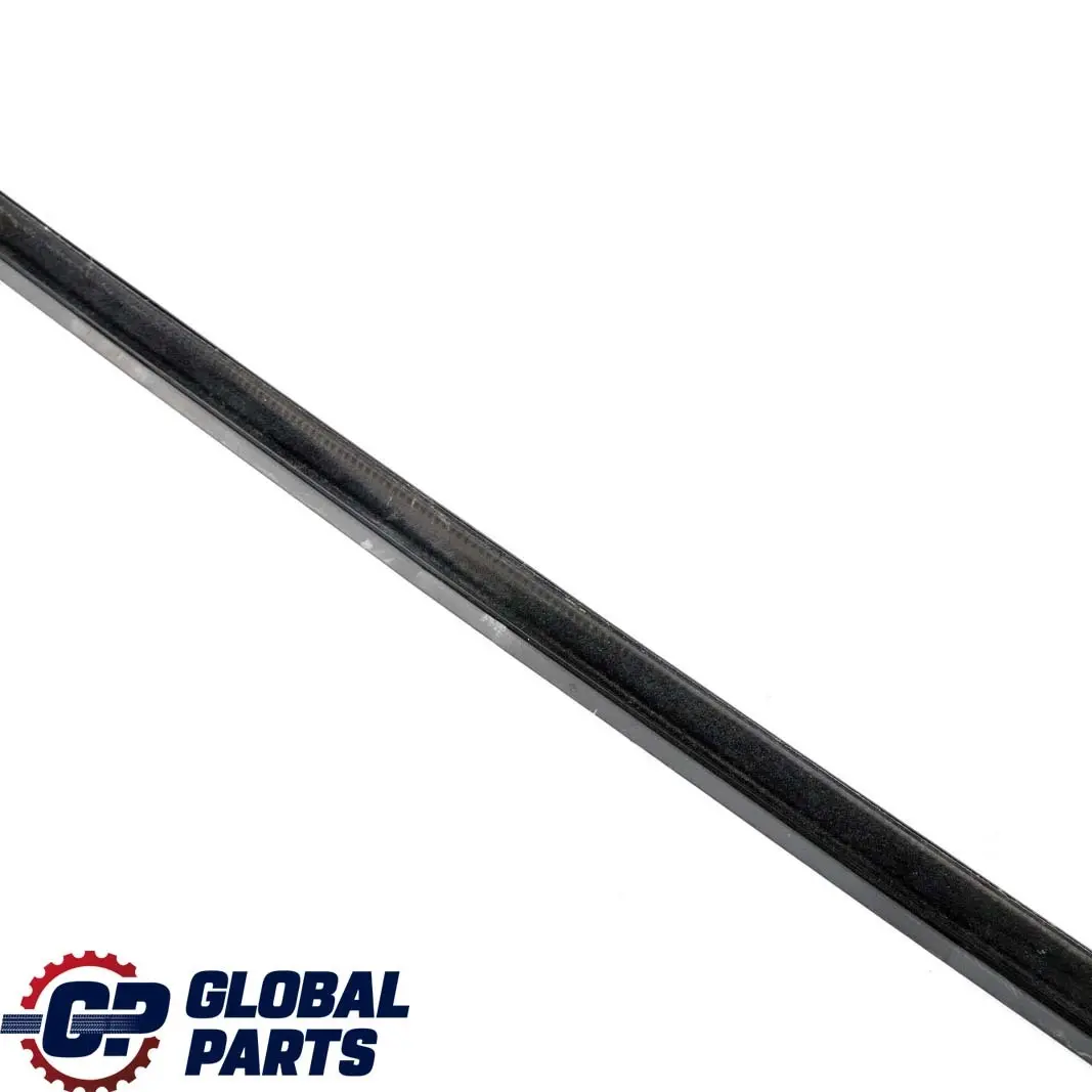 Listwa szyby prawy przód do BMW E36 Sedan Kombi o numerze 8174764 BMW E36 Sedan Kombi Listwa szyby prawy przód - SKU 8174764 - Numer Części 8174764