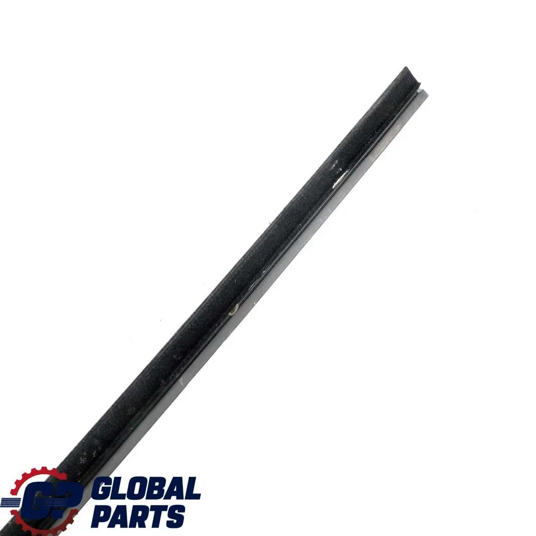 Listwa szyby lewy tył do BMW E36 Sedan Kombi o numerze 8174765 BMW E36 Sedan Kombi Listwa szyby lewy tył - SKU 8174765 - Numer Części 8174765