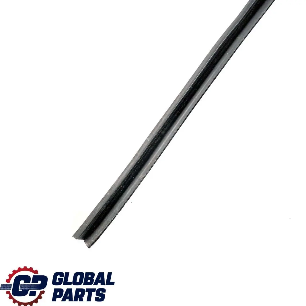 BMW E36 Berlina Touring Burlete Interior Puerta Trasera Derecha Negro - SKU 8174766 - Número de pieza 8174766