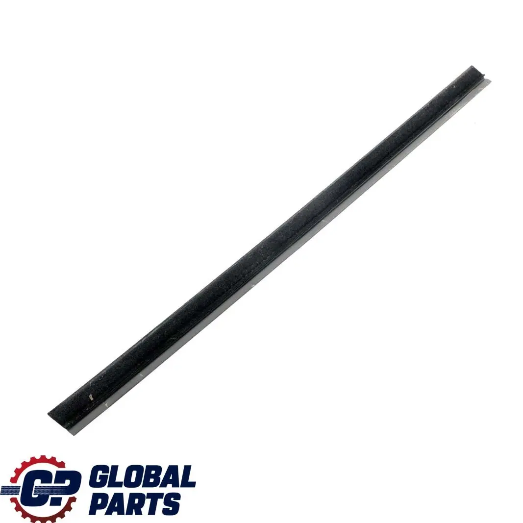 BMW E36 Berlina Touring Burlete Interior Puerta Trasera Derecha Negro - SKU 8174766 - Número de pieza 8174766