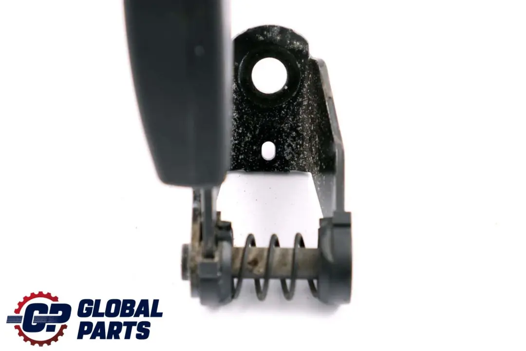 Lower Belt Buckle Left N/S to BMW E39 Saloon Rear Seat with Part number 8176515 BMW E39 Saloon Rear Seat Lower Belt Buckle Left N/S - SKU 8176515 - Part number 8176515