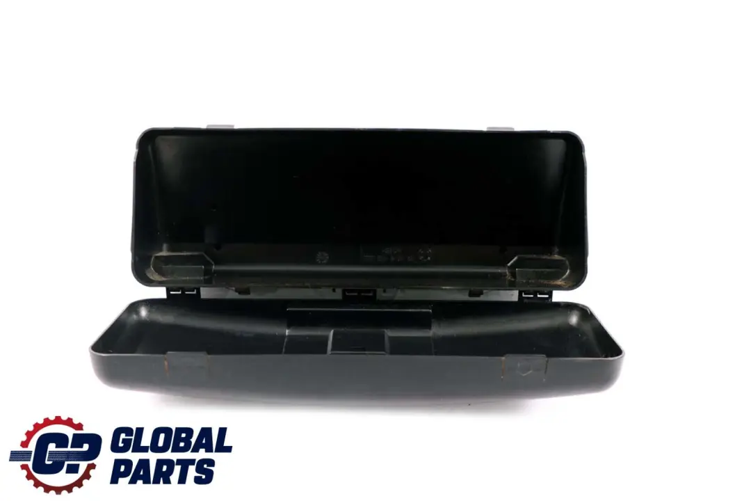  Maletin De primeros auxilios bajo el asientoBMW E39 - SKU 8176553 - Número de pieza 8176553