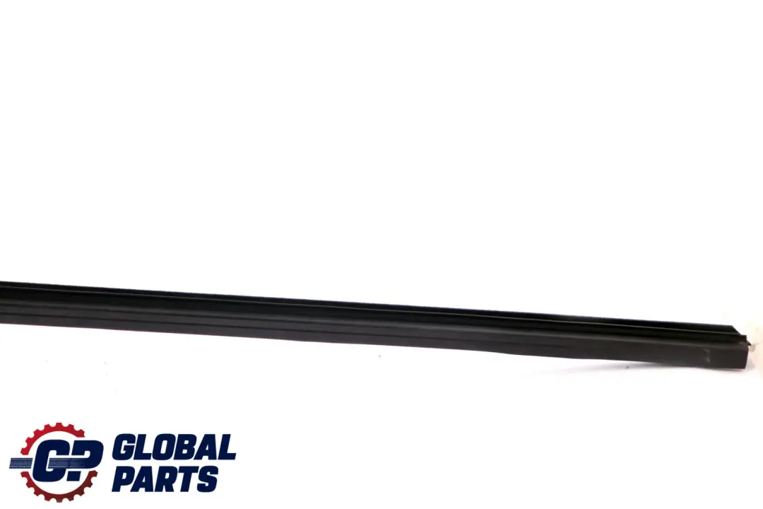 3er E46 Coupé Tür Innenfenster Kanalabdeckung hinten links für BMW mit Teilenummer 8194731 BMW 3er E46 Coupé Tür Innenfenster Kanalabdeckung hinten links - SKU 8194731 - Teilenummer 8194731