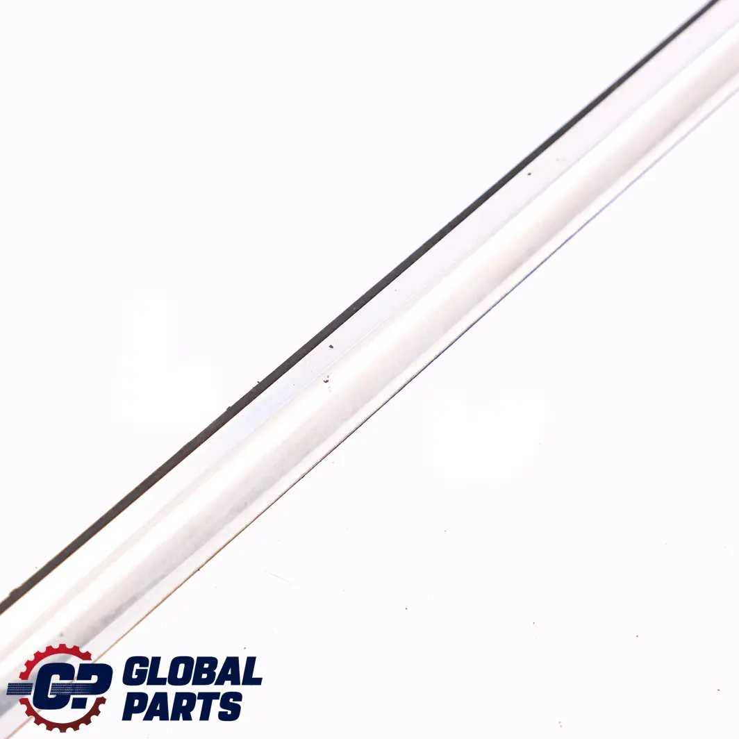 Right O/S Door Outer Weatherstrip Chrome to BMW 3 Series E46 Saloon Rear with Part number 8194760 BMW 3 Series E46 Saloon Rear Right O/S Door Outer Weatherstrip Chrome - SKU 8194760 - Part number 8194760