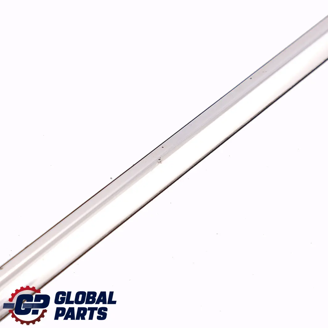 Right O/S Door Outer Weatherstrip Chrome to BMW 3 Series E46 Saloon Rear with Part number 8194760 BMW 3 Series E46 Saloon Rear Right O/S Door Outer Weatherstrip Chrome - SKU 8194760 - Part number 8194760