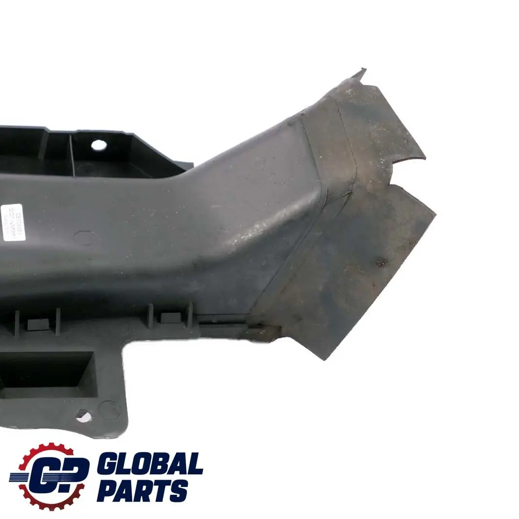 Conducto De Aire de Freno Delantero Derecho para BMW E46 Berlina Touring con número de pieza 8197928 BMW E46 Berlina Touring Conducto De Aire de Freno Delantero Derecho - SKU 8197928 - Número de pieza 8197928