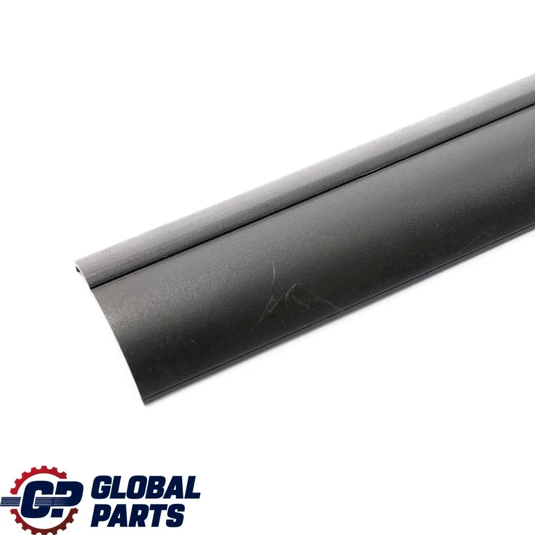 Striscia Copertura Interno Anteriore Nero per BMW E46 Touring Berlina con numero di parte 8201218 BMW E46 Touring Berlina Striscia Copertura Interno Anteriore Nero - SKU 8201218 - Numero di parte 8201218