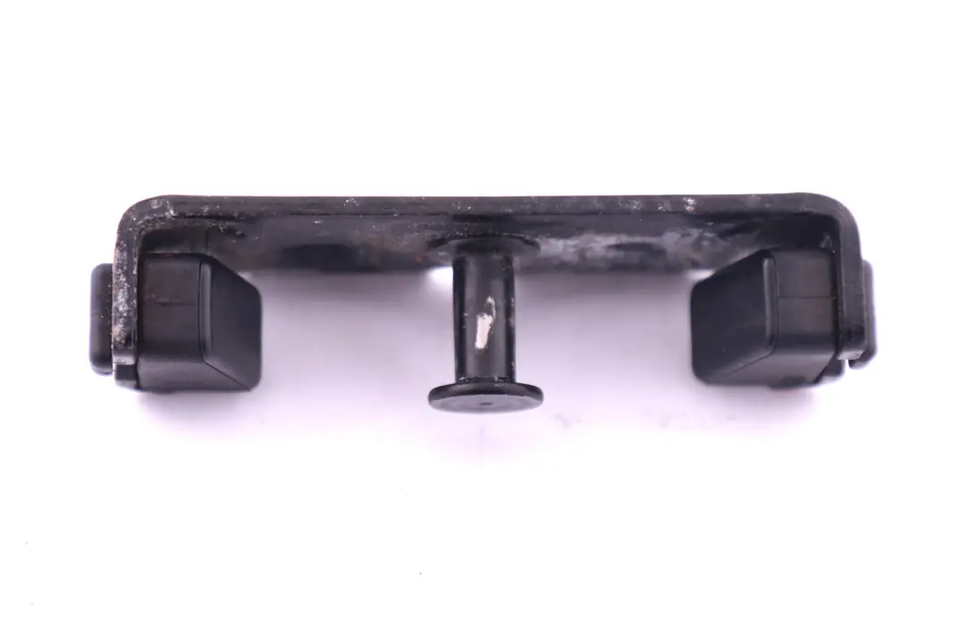 Trunk Tailgate Catch Bracket to BMW 3 5 6 Z4 Series E46 E60 E63 E64 E85 E86 with Part number 7840618 BMW 3 5 6 Z4 Series E46 E60 E63 E64 E85 E86 Trunk Tailgate Catch Bracket - SKU 8203771 - Part number 7840618