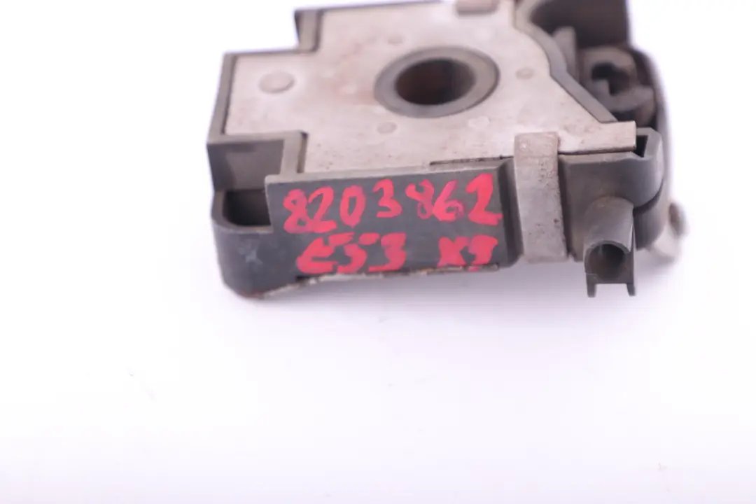 Cofano Serratura Parte Inferiore per BMW 3 5 X5 Series E39 E46 E53 con numero di parte 8203862 BMW 3 5 X5 Series E39 E46 E53 Cofano Serratura Parte Inferiore - SKU 8203862 - Numero di parte 8203862