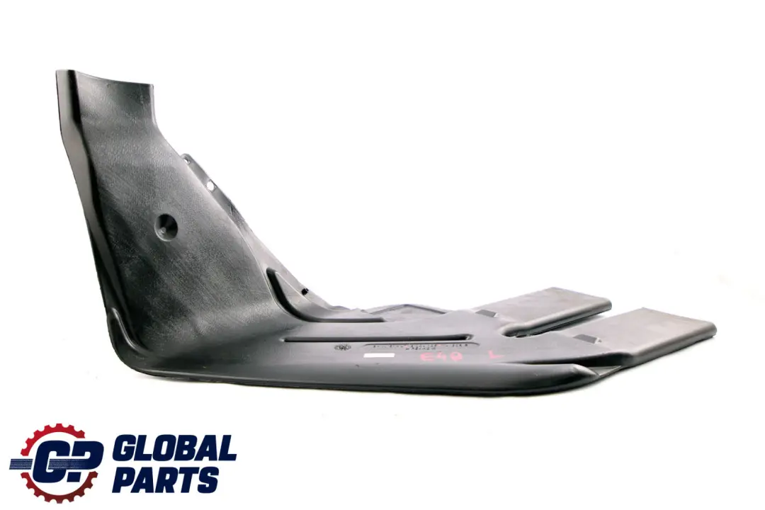 Rura przewodu grzewczego pod siedzeniem do BMW E46 o numerze 8204105 BMW E46 Rura przewodu grzewczego pod siedzeniem - SKU 8204105 - Numer Części 8204105