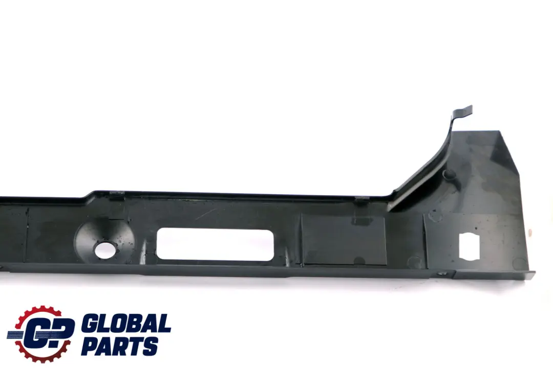 Verkleidung Querträger Durchlade 8204268 51168204268 für BMW 3 er E46 Coupe mit Teilenummer 8204266 BMW 3 er E46 Coupe Verkleidung Querträger Durchlade 8204268 51168204268 - SKU 8204266 - Teilenummer 8204266