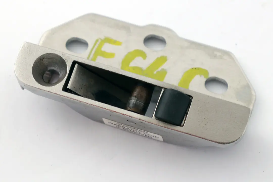 BMW E46 E64 Plaque De Base Gauche N/s Pliante Top - SKU 8204285 - Numéro de pièce 7079881