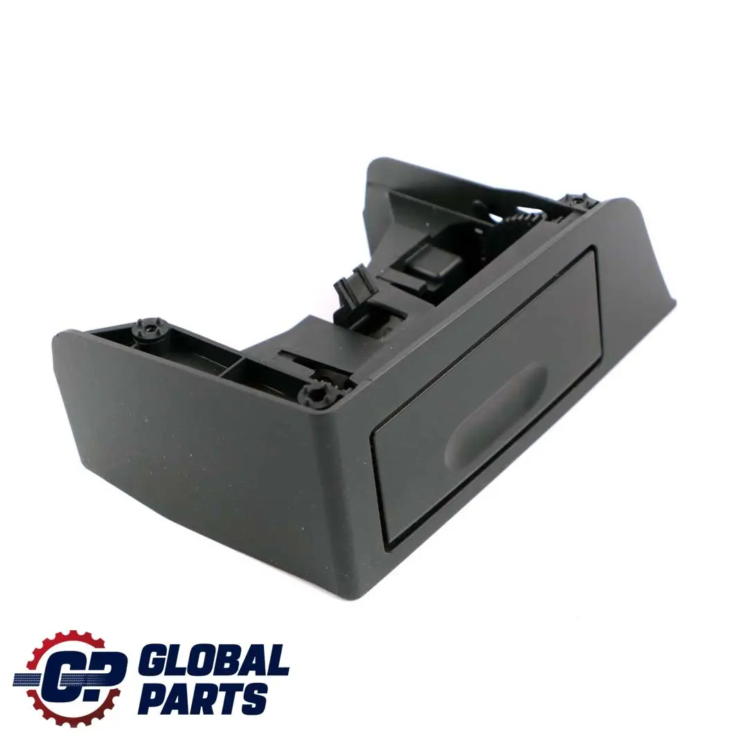 BMW E60 E61 Hinten links Seite Tür Aschenbecherabdeckung Schwarz - SKU 8208233 - Teilenummer 8208233