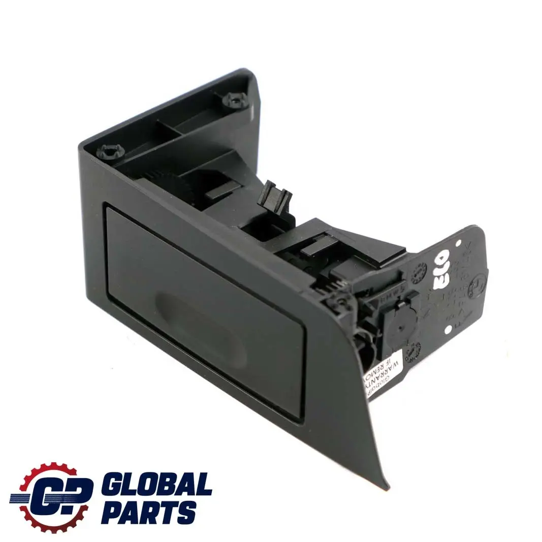 BMW E60 E61 Hinten links Seite Tür Aschenbecherabdeckung Schwarz - SKU 8208233 - Teilenummer 8208233