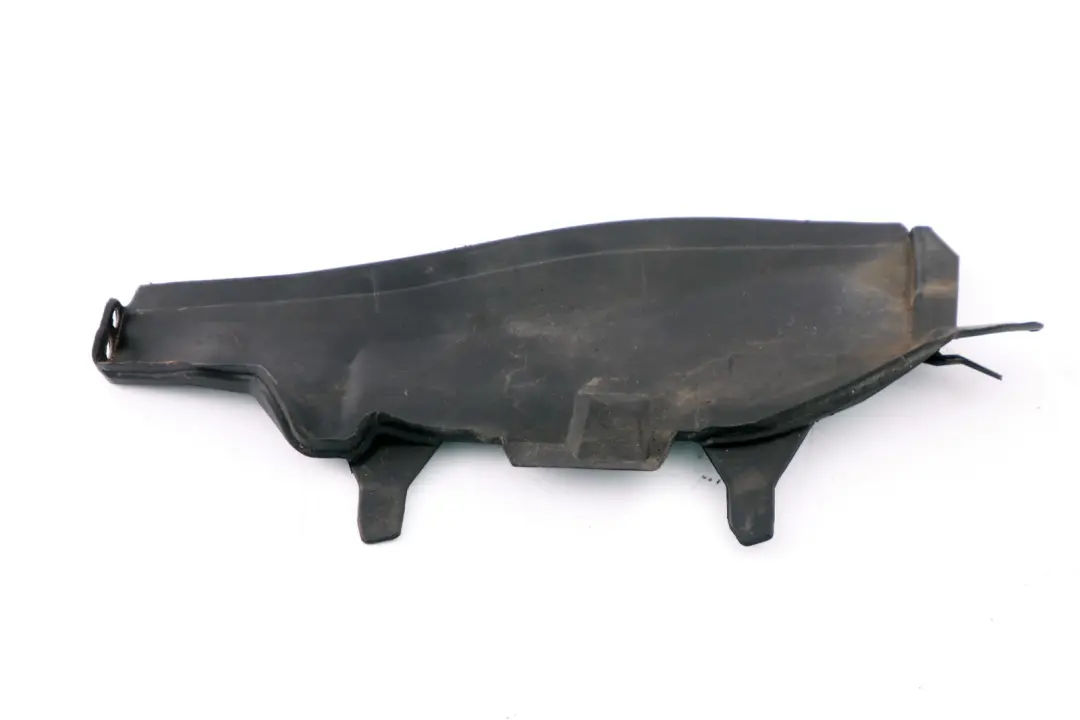 Parrilla Delantera Cubre Parabrisas Delantero Izquierdo para BMW E46 con número de pieza 8208479 BMW E46 Parrilla Delantera Cubre Parabrisas Delantero Izquierdo - SKU 8208479 - Número de pieza 8208479