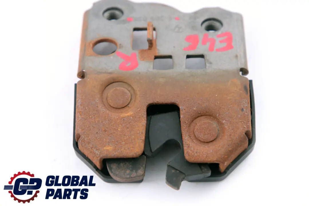 Catch Asiento Trasero Marco Derecho para BMW E46 con número de pieza 8209036 BMW E46 Catch Asiento Trasero Marco Derecho - SKU 8209036 - Número de pieza 8209036