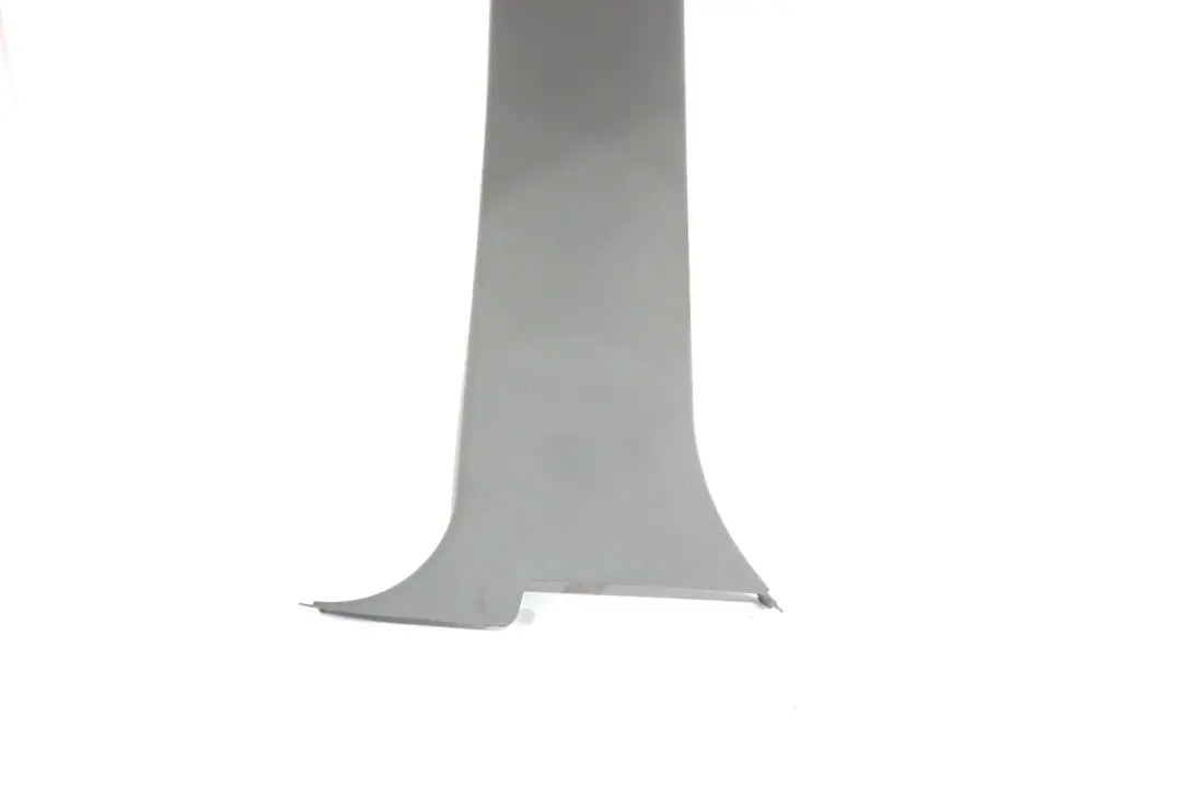 Tapa Columna Centro Inferior Izquierda Gris 8211905 para BMW E53 con número de pieza 8259251 BMW E53 Tapa Columna Centro Inferior Izquierda Gris 8211905 - SKU 8211905-2 - Número de pieza 8259251