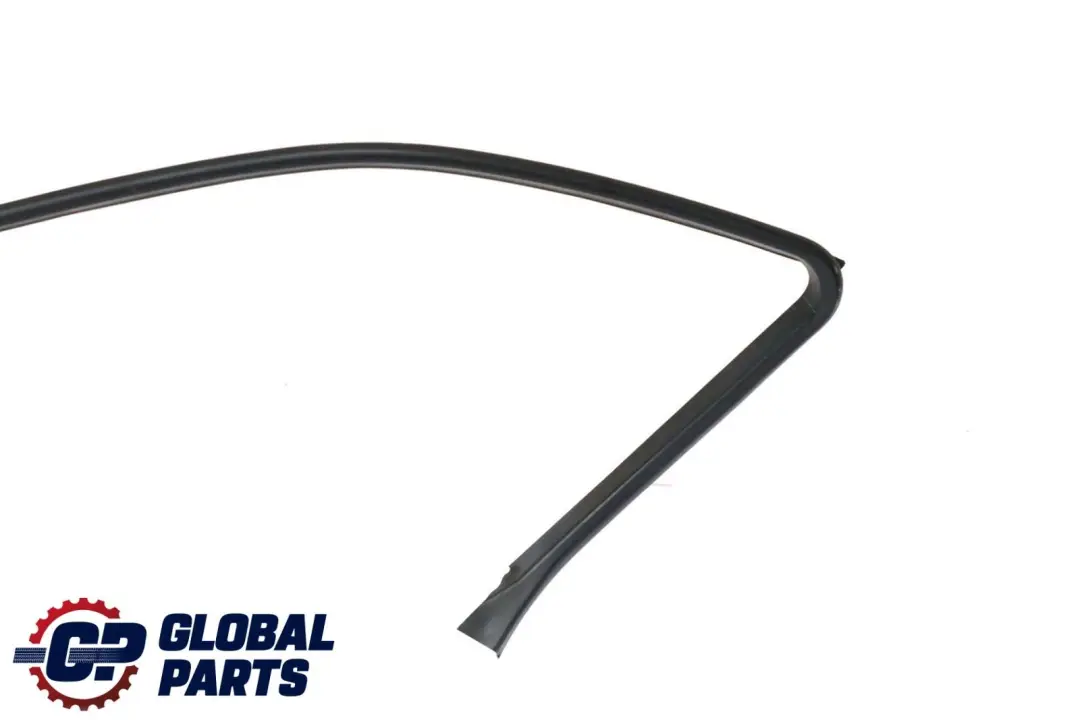 Front Right O/S Door Window Frame Trim Cover to BMW 3 Series E46 with Part number 8212522 BMW 3 Series E46 Front Right O/S Door Window Frame Trim Cover - SKU 8212522 - Part number 8212522