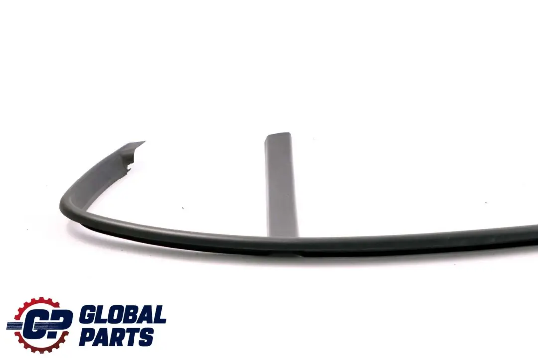 Osłona Ramy Szyby Drzwi Prawy Tył do BMW E46 Sedan o numerze 8212524 BMW E46 Sedan Osłona Ramy Szyby Drzwi Prawy Tył - SKU 8212524 - Numer Części 8212524