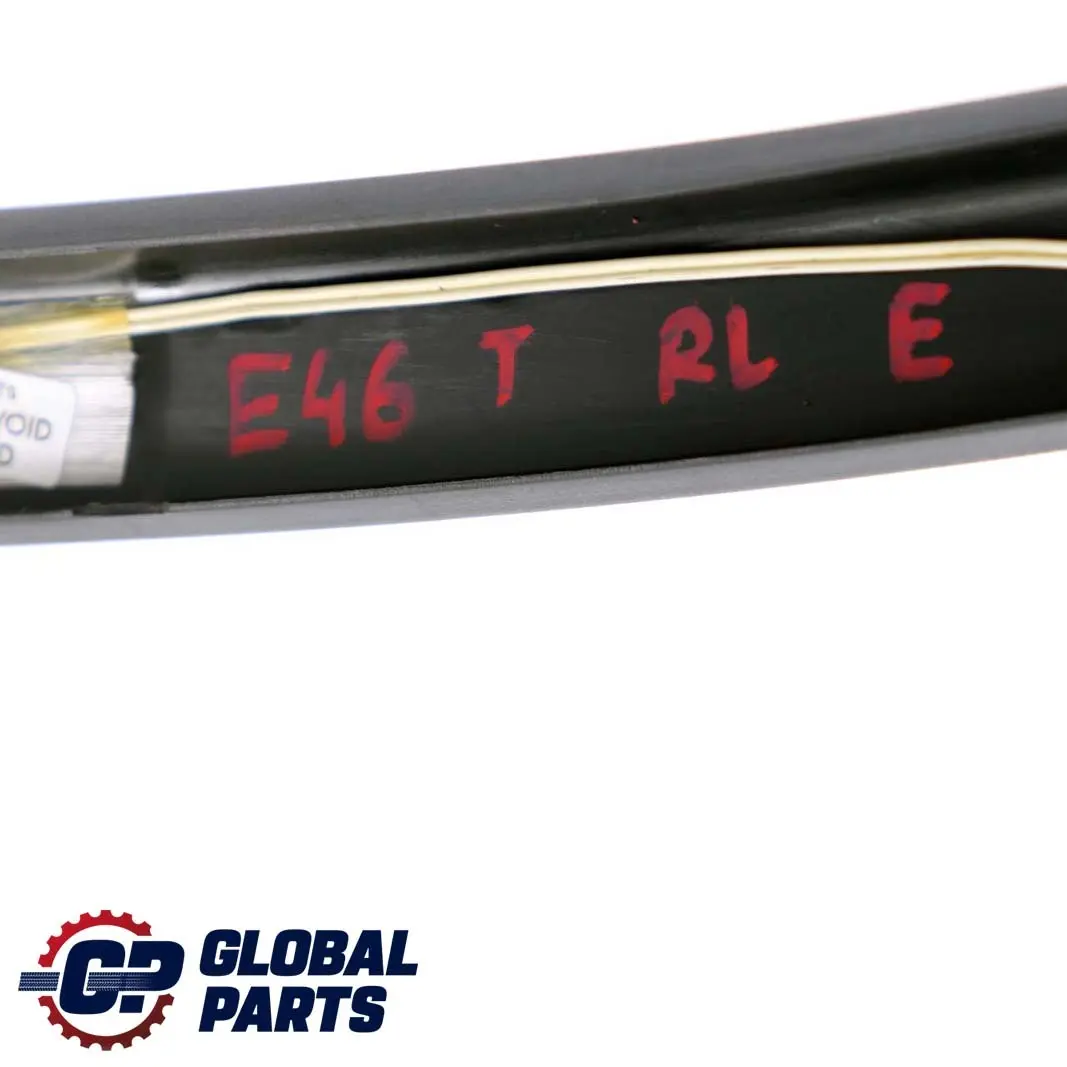 Tapa Marco Ventana Puerta Trasera Izquierda para BMW E46 Touring con número de pieza 8212525 BMW E46 Touring Tapa Marco Ventana Puerta Trasera Izquierda - SKU 8212525 - Número de pieza 8212525