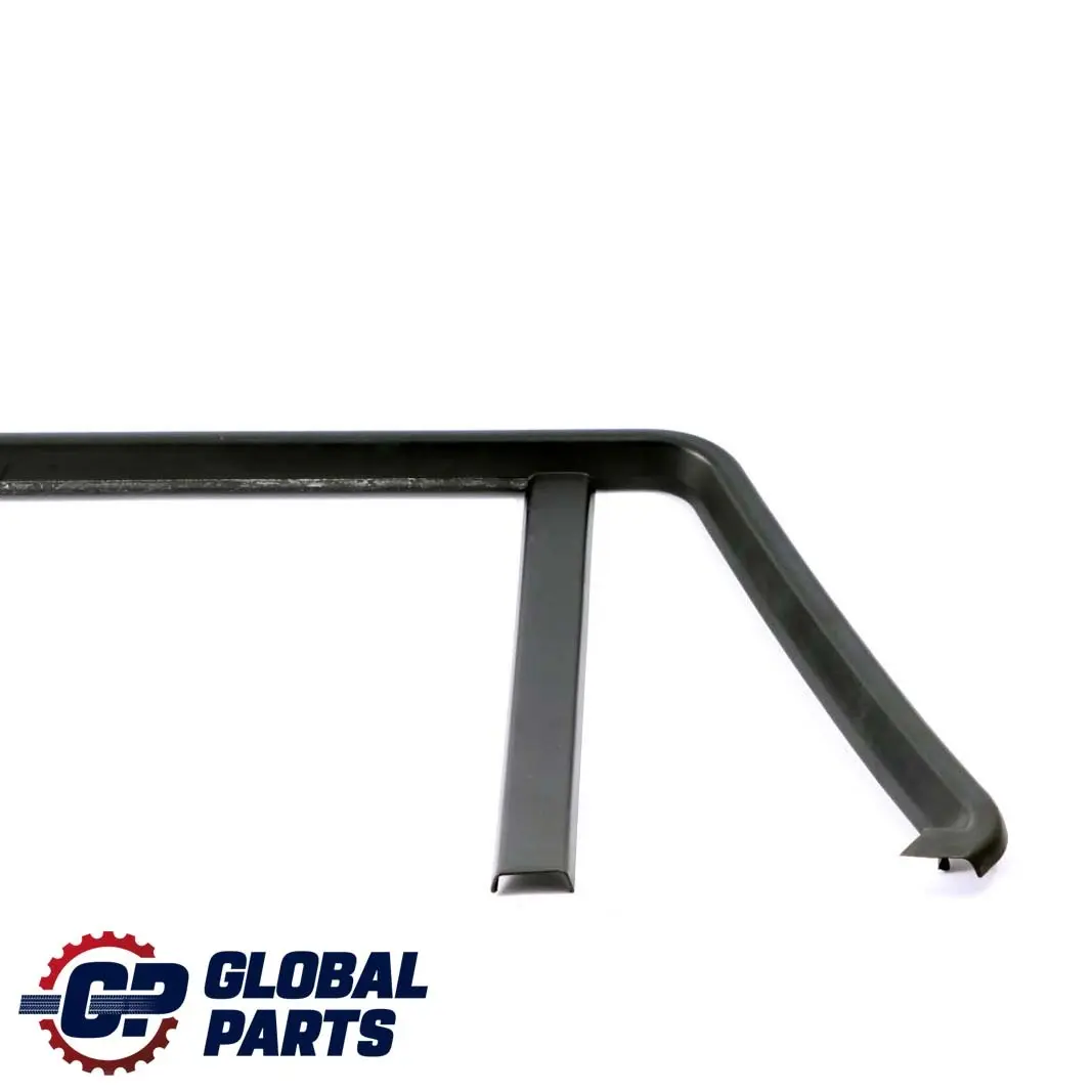 BMW E46 Touring Tapa Marco Ventana Puerta Trasera Derecha - SKU 8212526 - Número de pieza 8212526