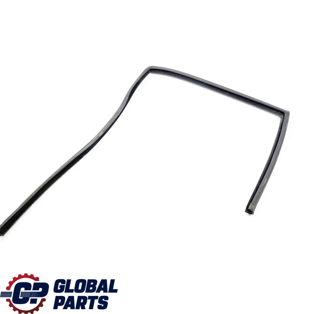 BMW E36 Berlina Saloon Binario Finestra Guarnizione Porta Posteriore Dx - SKU 8213984 - Numero di parte 8213984