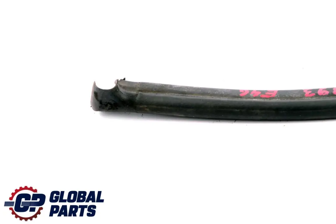 Left N/S Engine Hood Sealing Bonnet Wing Rubber Cover to BMW 3 Series E46 with Part number 8215893 BMW 3 Series E46 Left N/S Engine Hood Sealing Bonnet Wing Rubber Cover - SKU 8215893 - Part number 8215893