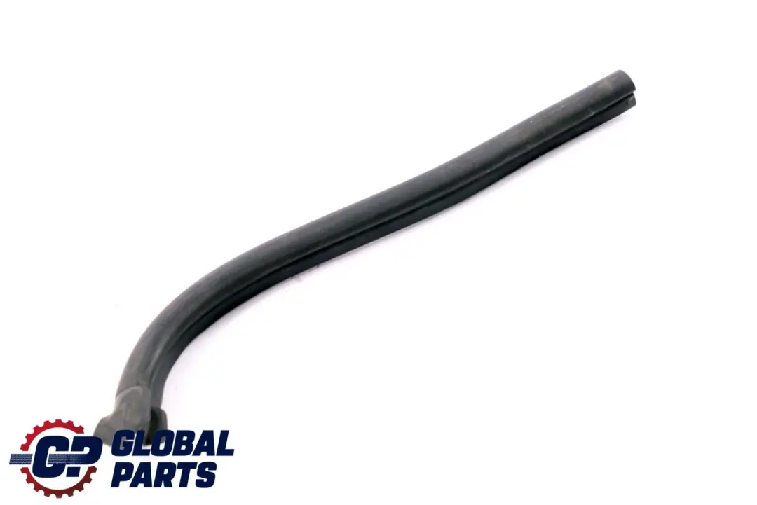 Vano Guarnizione Destra per BMW E46 con numero di parte 8215914 BMW E46 Vano Guarnizione Destra - SKU 8215914 - Numero di parte 8215914
