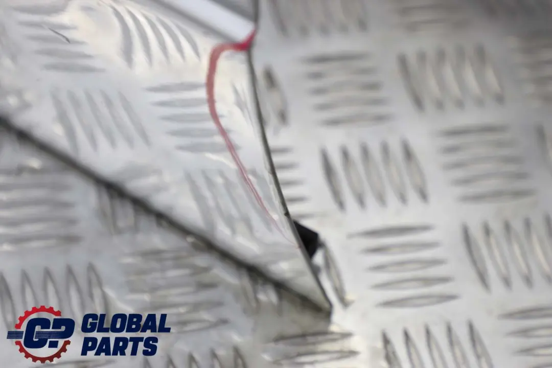 BMW 5 E39 Saloon Touring Door Front Left N/S Arktis Silver Metallic - 309 - SKU 8216817-AS - Part number 8216817