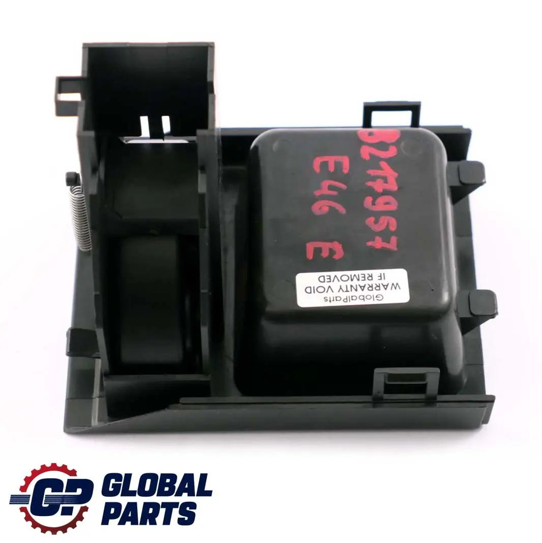 Deposito Ciotola Scomparto Monete Consolle Centrale Nero per BMW E46 con numero di parte 8217957 BMW E46 Deposito Ciotola Scomparto Monete Consolle Centrale Nero - SKU 8217957 - Numero di parte 8217957