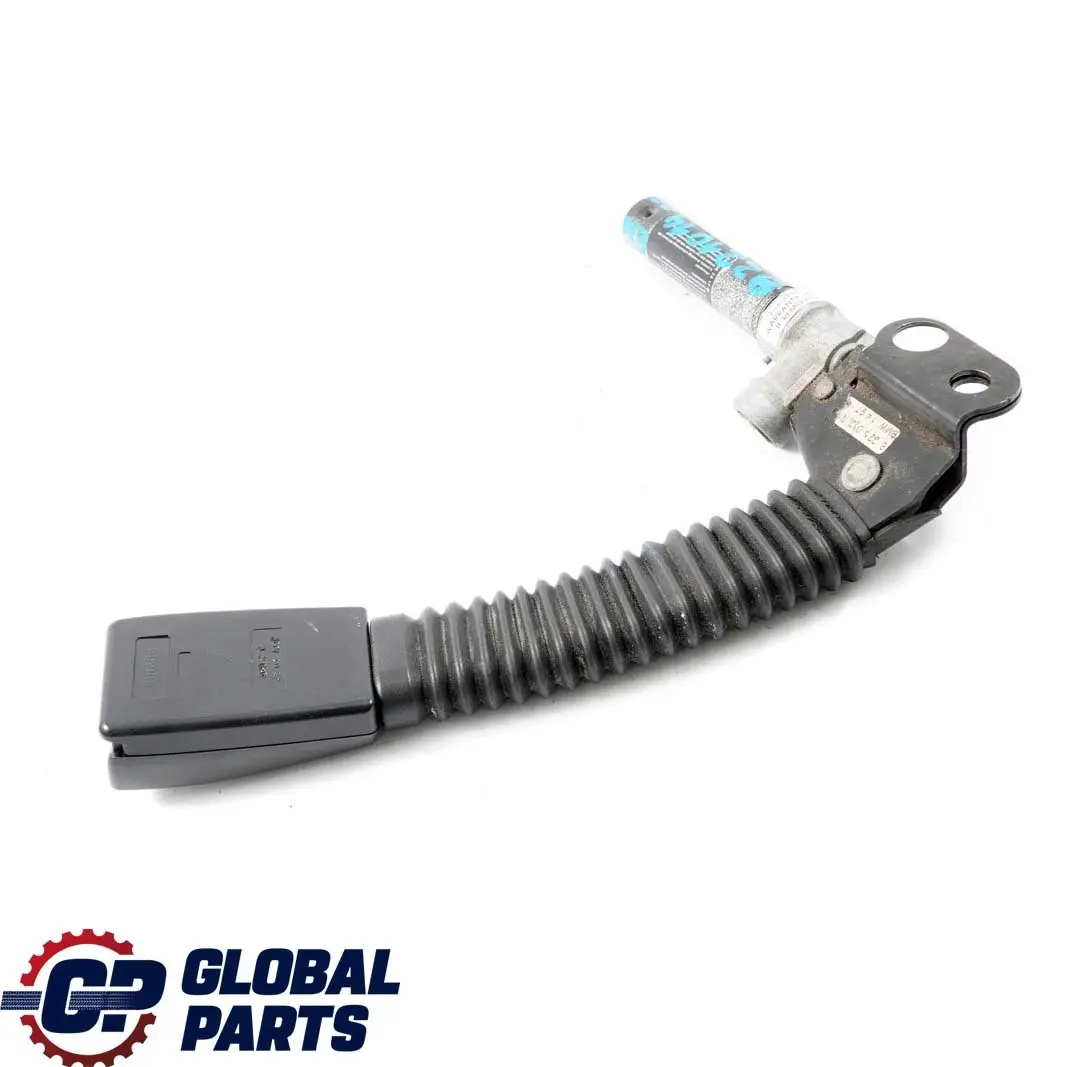 Napinacz pasa prawy 8221012 do BMW E36 o numerze 8221014 BMW E36 Napinacz pasa prawy 8221012 - SKU 8221014 - Numer Części 8221014