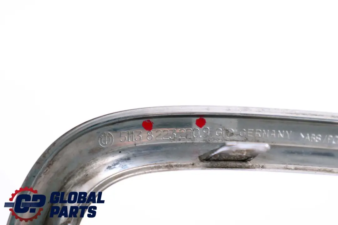 Kidney Grille Trim Ring Cromado Delantero Derecho para BMW E65 E66 E67 con número de pieza 8223220 BMW E65 E66 E67 Kidney Grille Trim Ring Cromado Delantero Derecho - SKU 8223220 - Número de pieza 8223220