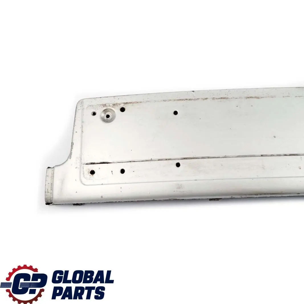 BMW E65 E66 Uchwyt Tablicy Rejestracyjnej Zderzaka Przód Srebrny 8223229 - SKU 8223229-TS - Numer Części 7043454