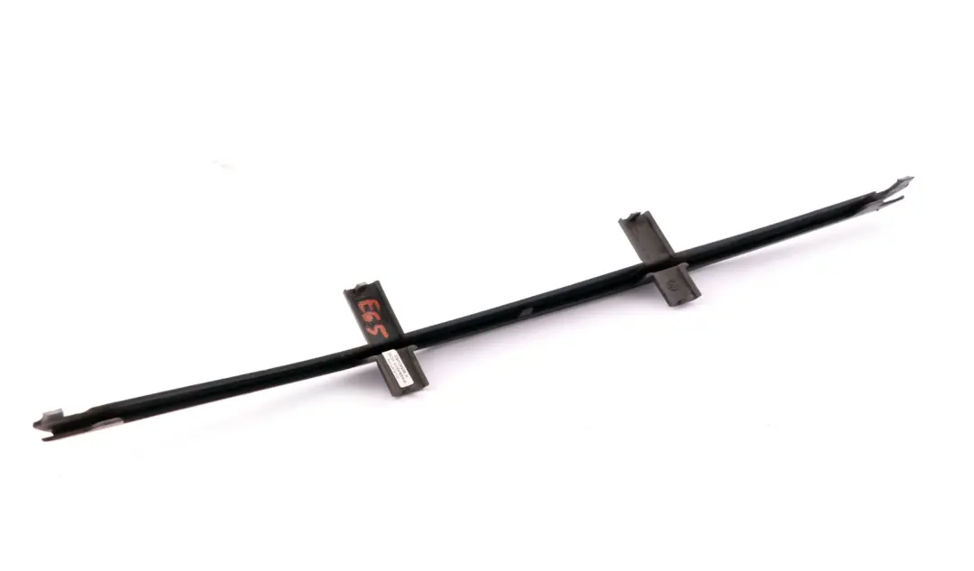 Grata Centro Aperto Paraurti Anteriore Griglia per BMW E65 E66 E67 con numero di parte 8223235 BMW E65 E66 E67 Grata Centro Aperto Paraurti Anteriore Griglia - SKU 8223235 - Numero di parte 8223235