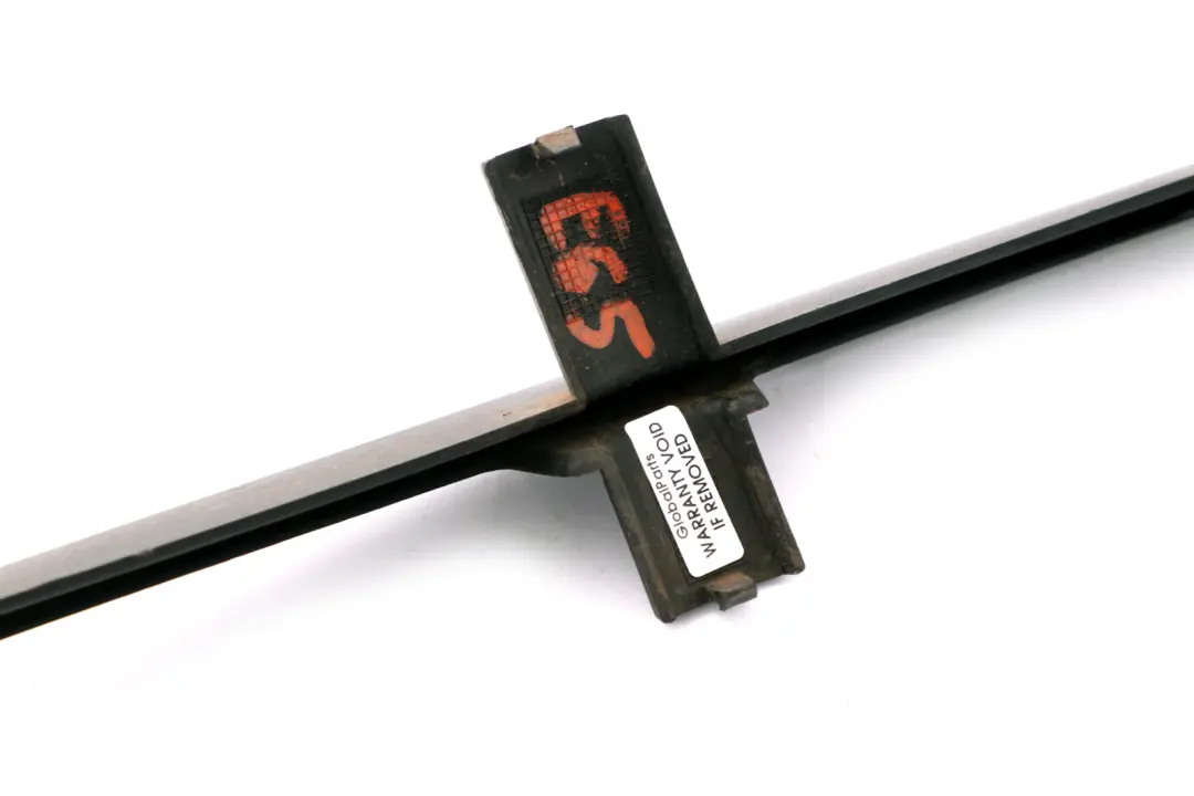 BMW E65 E66 E67 Listwa Kratka Grill Zderzaka Przednia Przód - SKU 8223235 - Numer Części 8223235