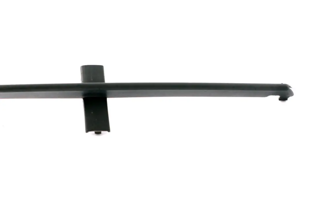 BMW E65 E66 E67 Grata Centro Aperto Paraurti Anteriore Griglia - SKU 8223235 - Numero di parte 8223235