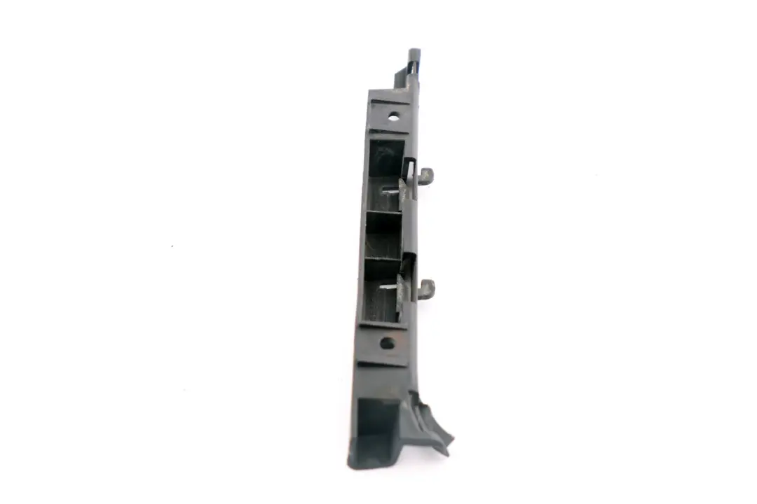 BMW E65 E66 E67 Registrazione Laterale Paraurti Anteriore Sinistra - SKU 8223247 - Numero di parte 51118223247