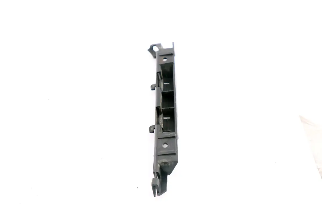 BMW E65 E66 E67 Registrazione Laterale Paraurti Anteriore Sinistra - SKU 8223247 - Numero di parte 51118223247