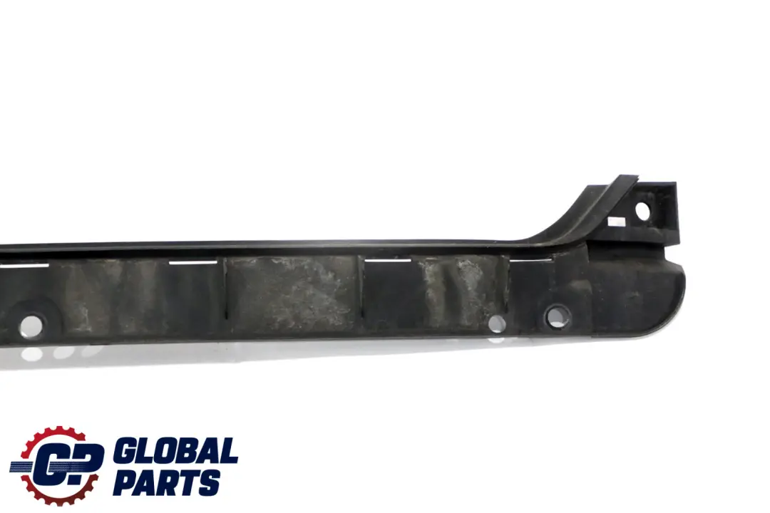 BMW E65 E66 E67 Guide Centre Rear Bumper Panel Bar Bracket - SKU 8223270 - Part number 8223270