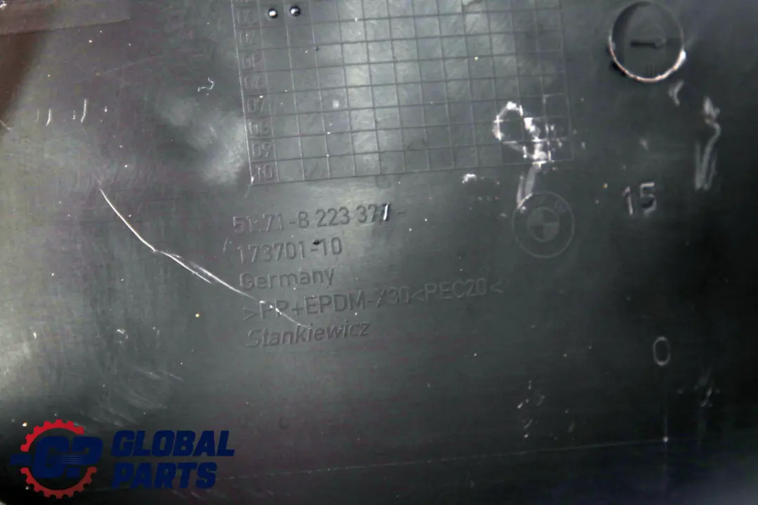 Copertura Passaruota Posteriore Sinistra per BMW E65 E66 E67 con numero di parte 51718223377 BMW E65 E66 E67 Copertura Passaruota Posteriore Sinistra - SKU 8223377 - Numero di parte 51718223377