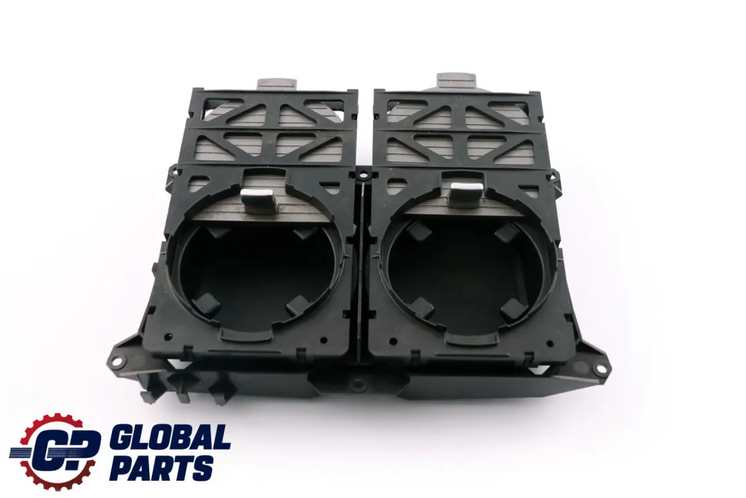 Portabibite Consolle Centrale Grigio Flanella per BMW E65 E66 E67 con numero di parte 8223413 BMW E65 E66 E67 Portabibite Consolle Centrale Grigio Flanella - SKU 8223413 - Numero di parte 8223413