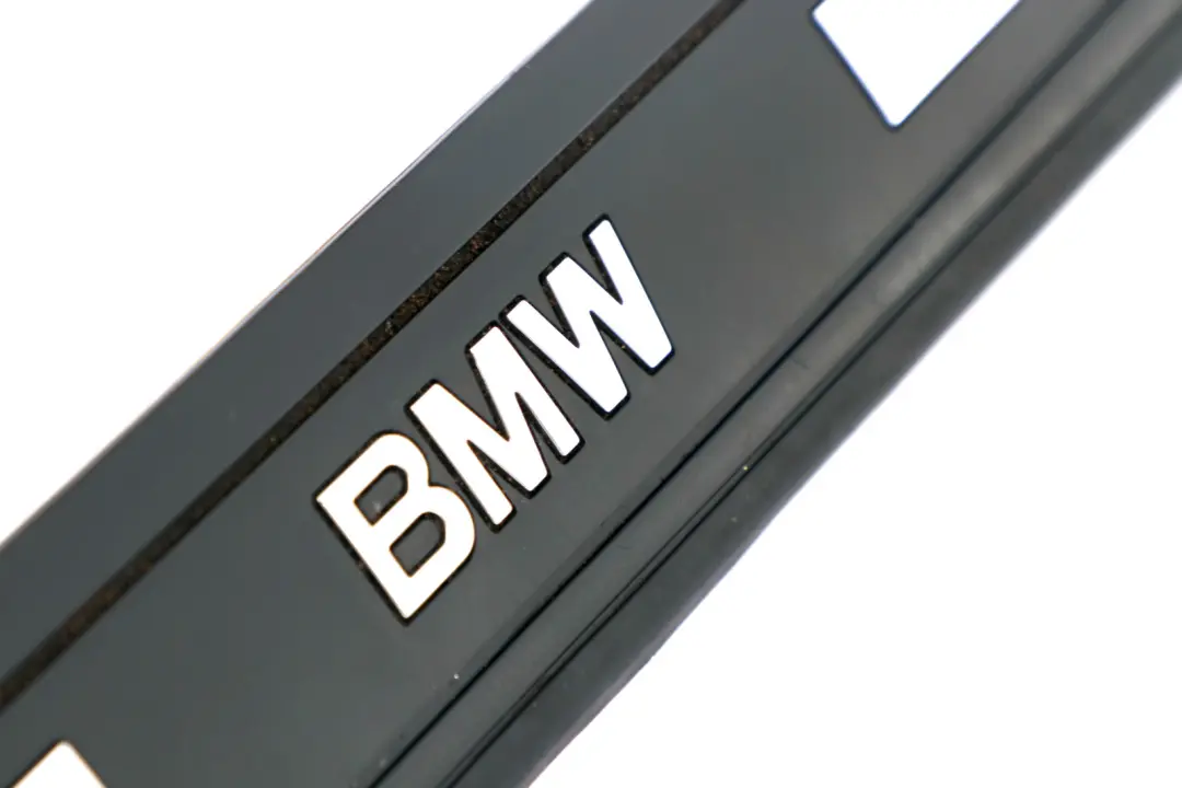 BMW E65 E66 Delantero Izquierdo Tapa De Entrada Negro - SKU 8223551 - Número de pieza 8223551