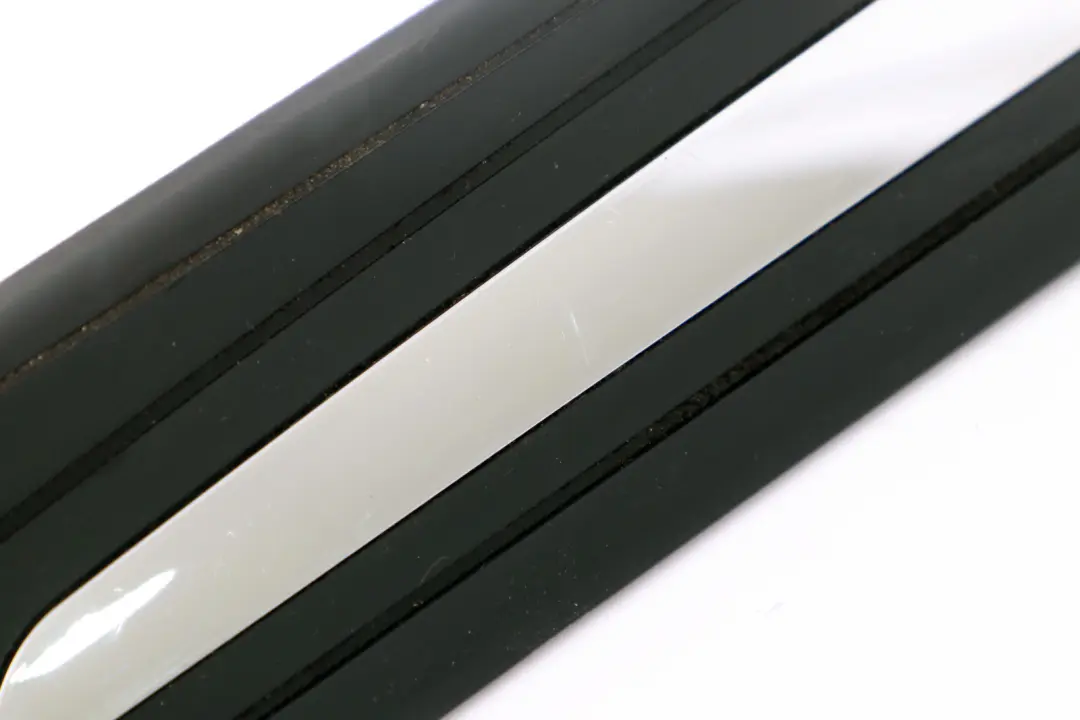 BMW 7 Reihe E65 E66 Blende Einstieg Rechts Schwarz Black - SKU 8223552 - Teilenummer 8223552