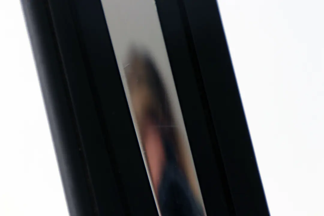 Nakładka Osłona Listwa Progu Progowa Prawa do BMW E65 o numerze 8223552 BMW E65 Nakładka Osłona Listwa Progu Progowa Prawa - SKU 8223552 - Numer Części 8223552