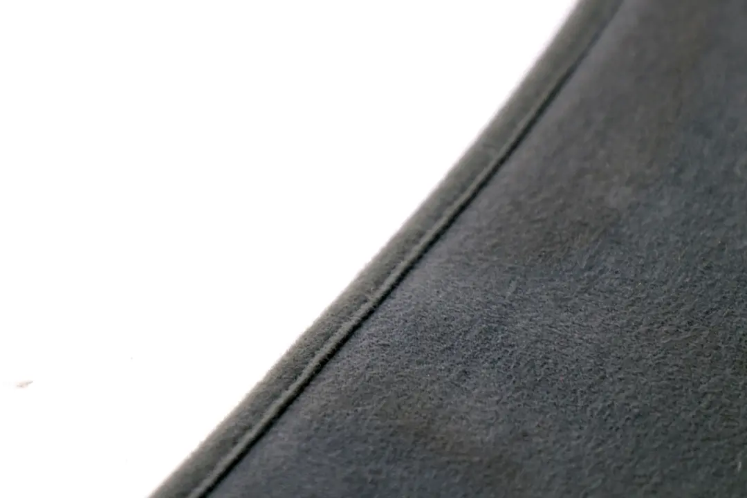 Portabagagli Tappetino Grigio Basalto Chiaro per BMW E65 E66 con numero di parte 8223561 BMW E65 E66 Portabagagli Tappetino Grigio Basalto Chiaro - SKU 8223561 - Numero di parte 8223561