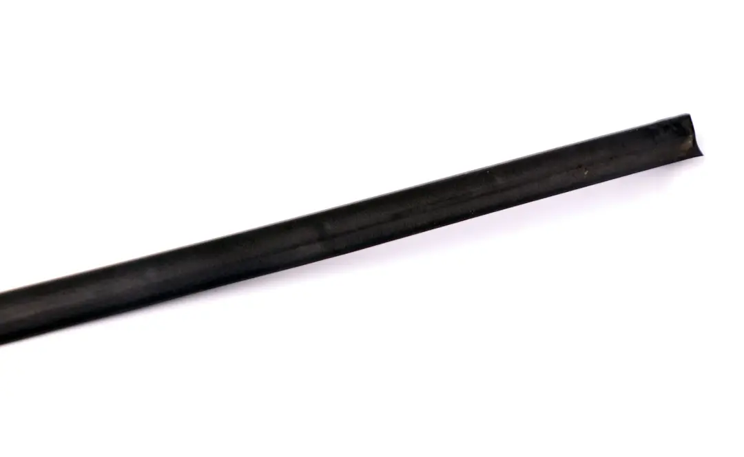  *BMW 7 er E65 E66 E67 Dichtung Türfuge Unten Vorne Links - SKU 8223663 - Teilenummer 8223663