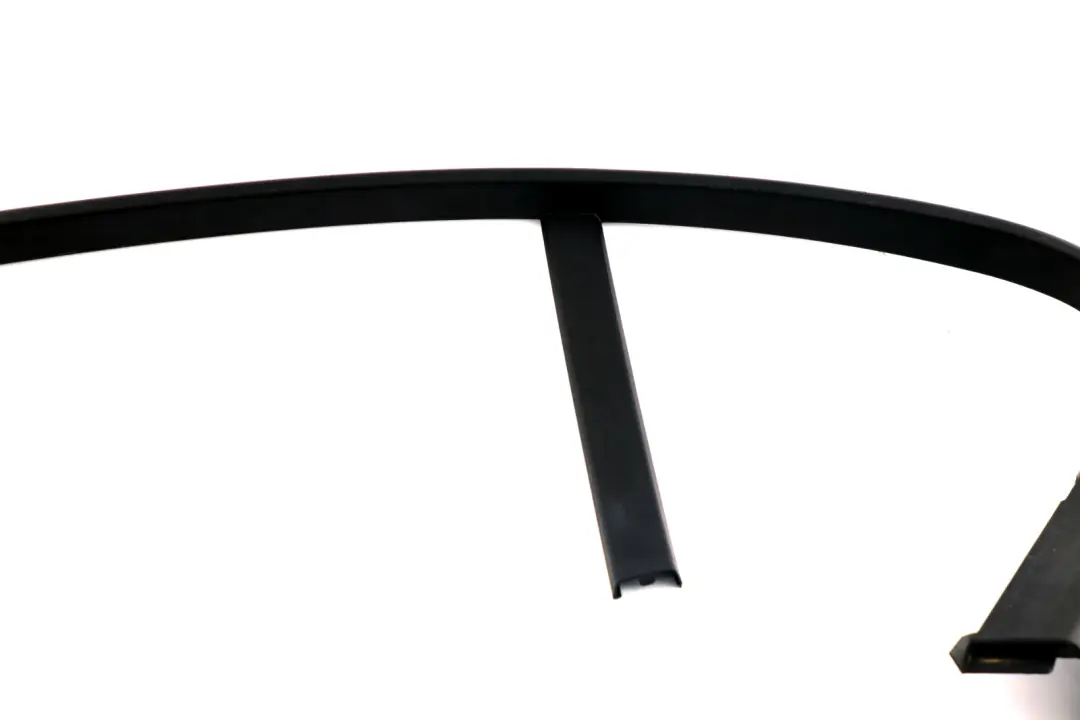 BMW E65 Osłona ramy szyby drzwi tylne tył prawe - SKU 8223756 - Numer Części 8223756