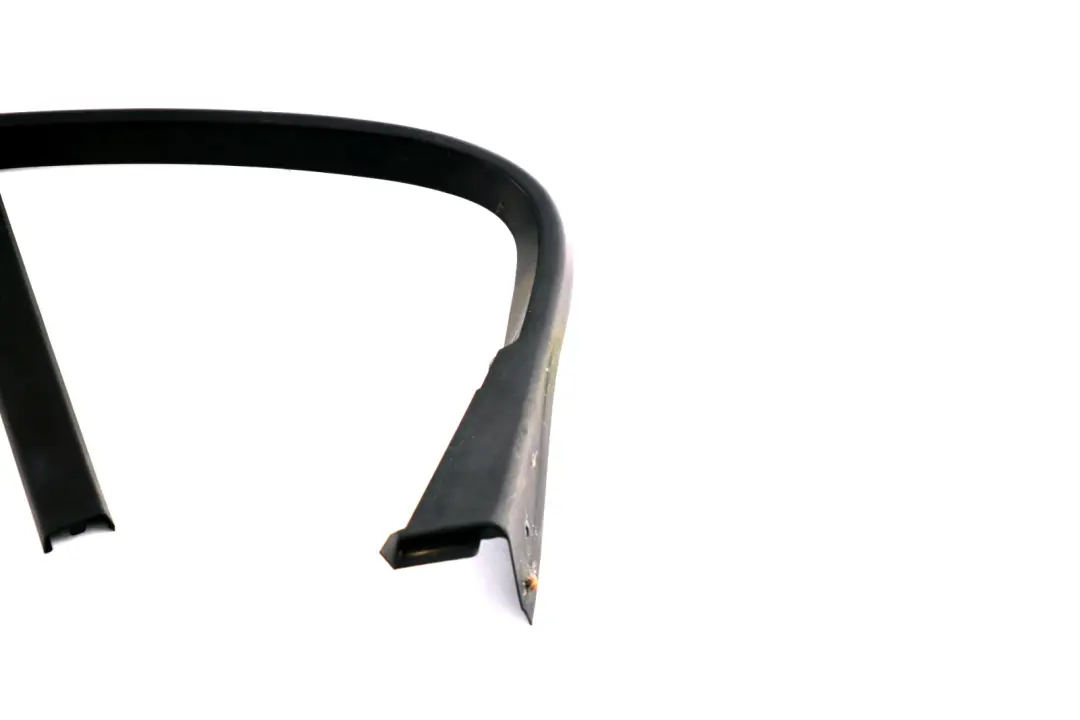 BMW E65 Osłona ramy szyby drzwi tylne tył prawe - SKU 8223756 - Numer Części 8223756