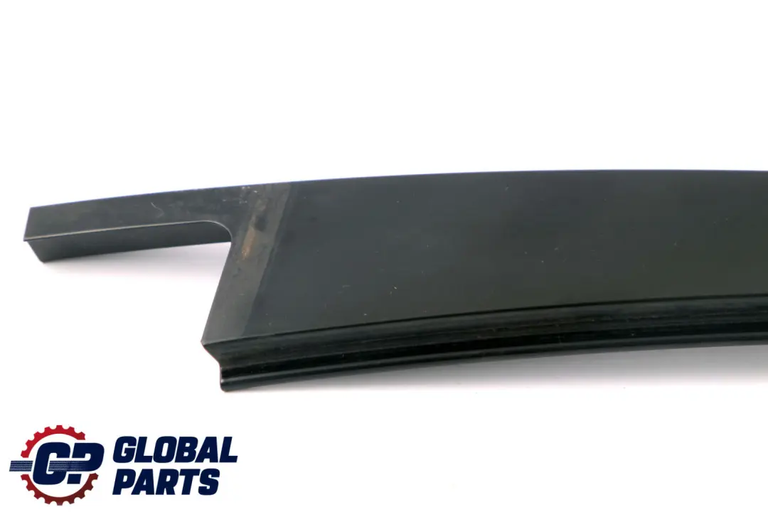 Acabado Marco Ventana B-Pilar Puerta Trasera Derecha Negro para BMW E65 con número de pieza 8223786 BMW E65 Acabado Marco Ventana B-Pilar Puerta Trasera Derecha Negro - SKU 8223786 - Número de pieza 8223786